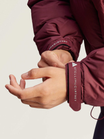 Зимняя куртка Adidas модель IW9843 Фото