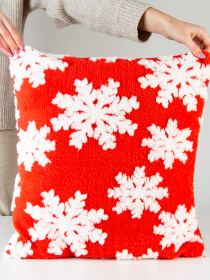 Новорічна декоративна подушка червона MBM HOME модель DH-NY-69 RED Фото