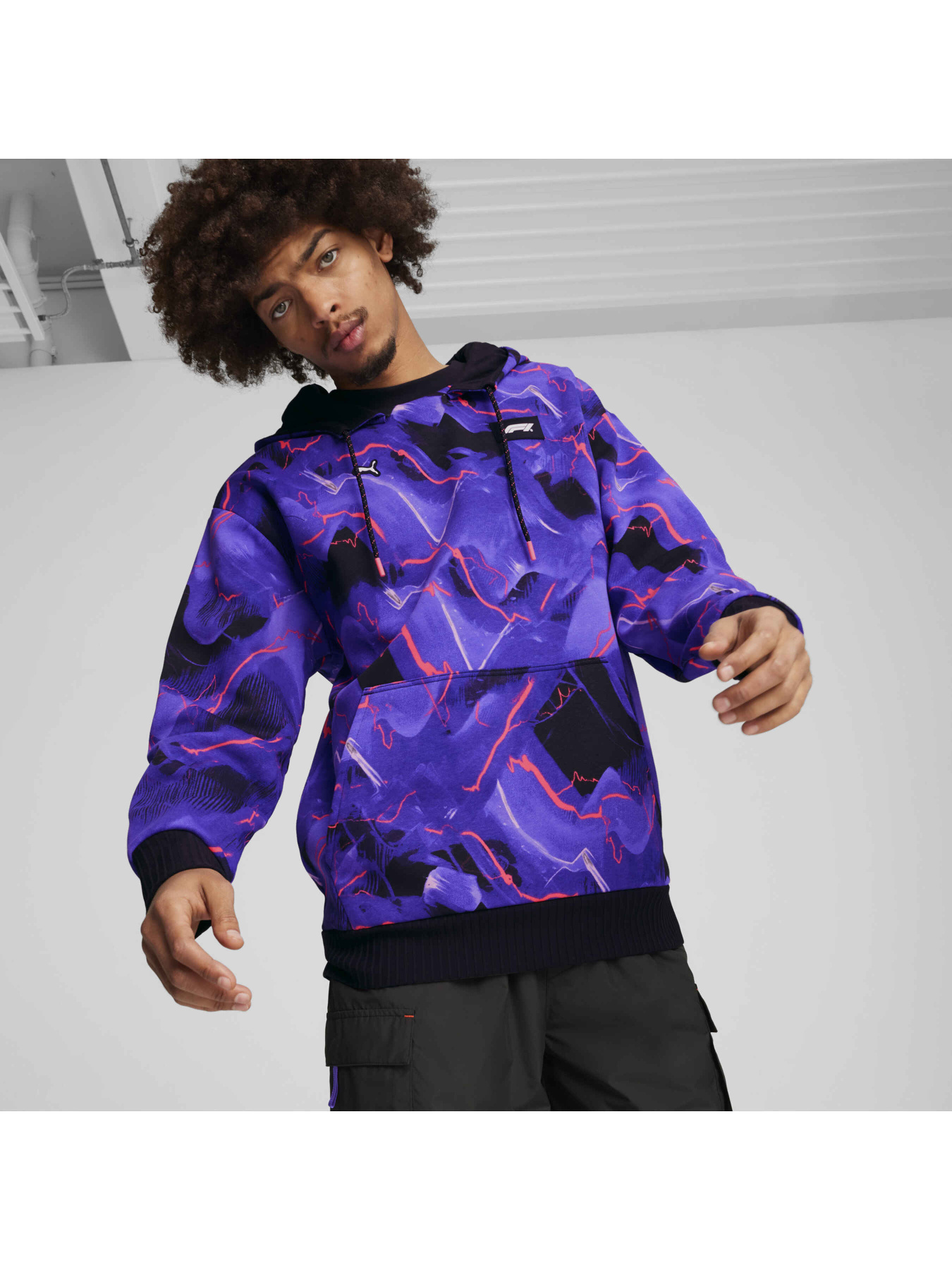 Худи PUMA F1 Neon Energy Aop Hoodie модель 625744 Фото