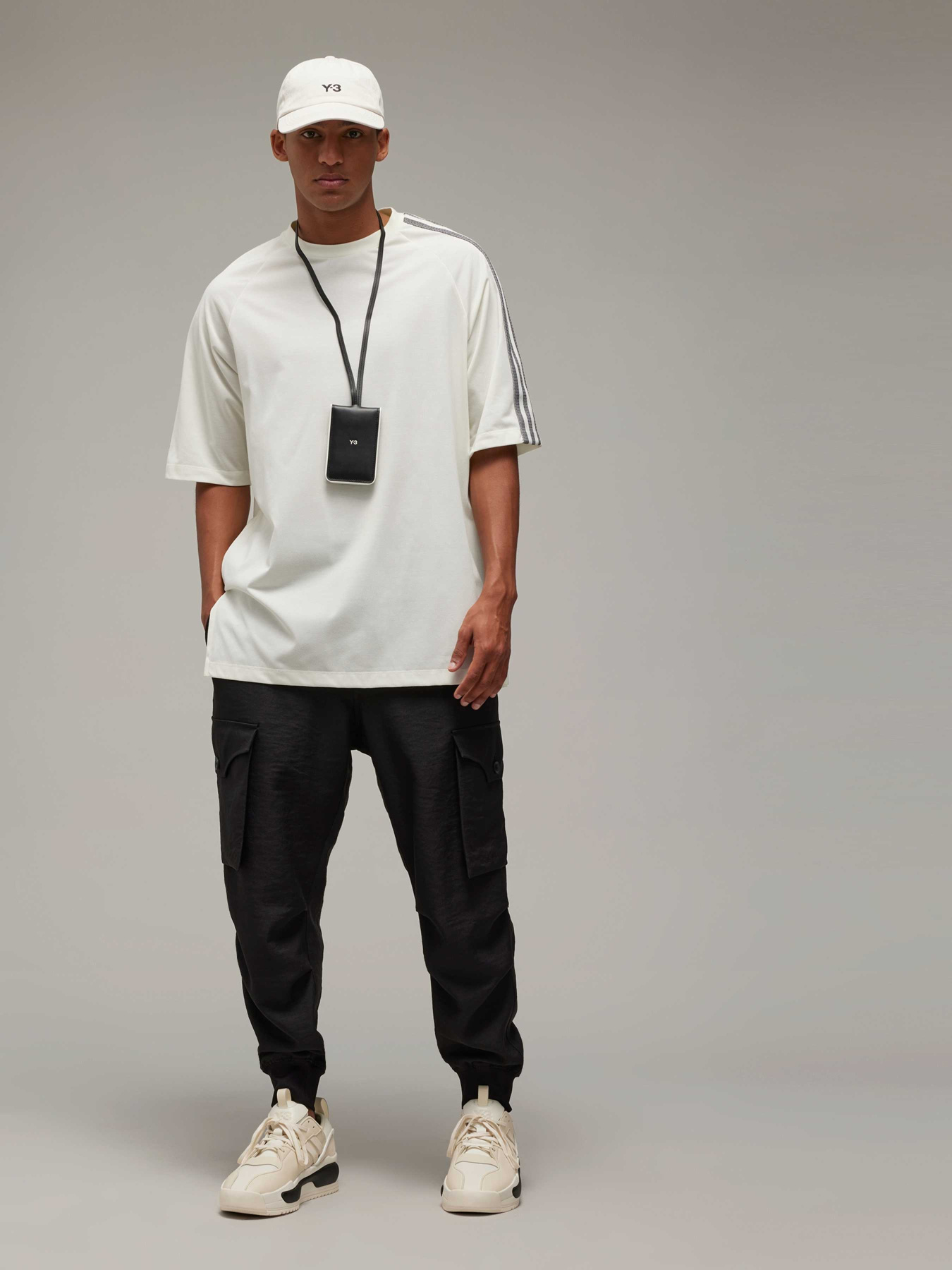 Футболка Adidas 3 Stripes модель IV5625 Фото