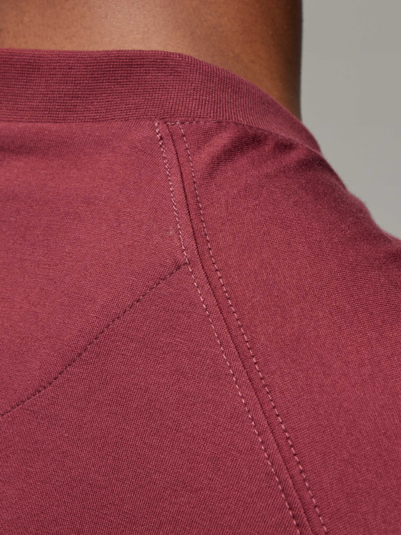 Футболка Adidas модель IV8222 Фото