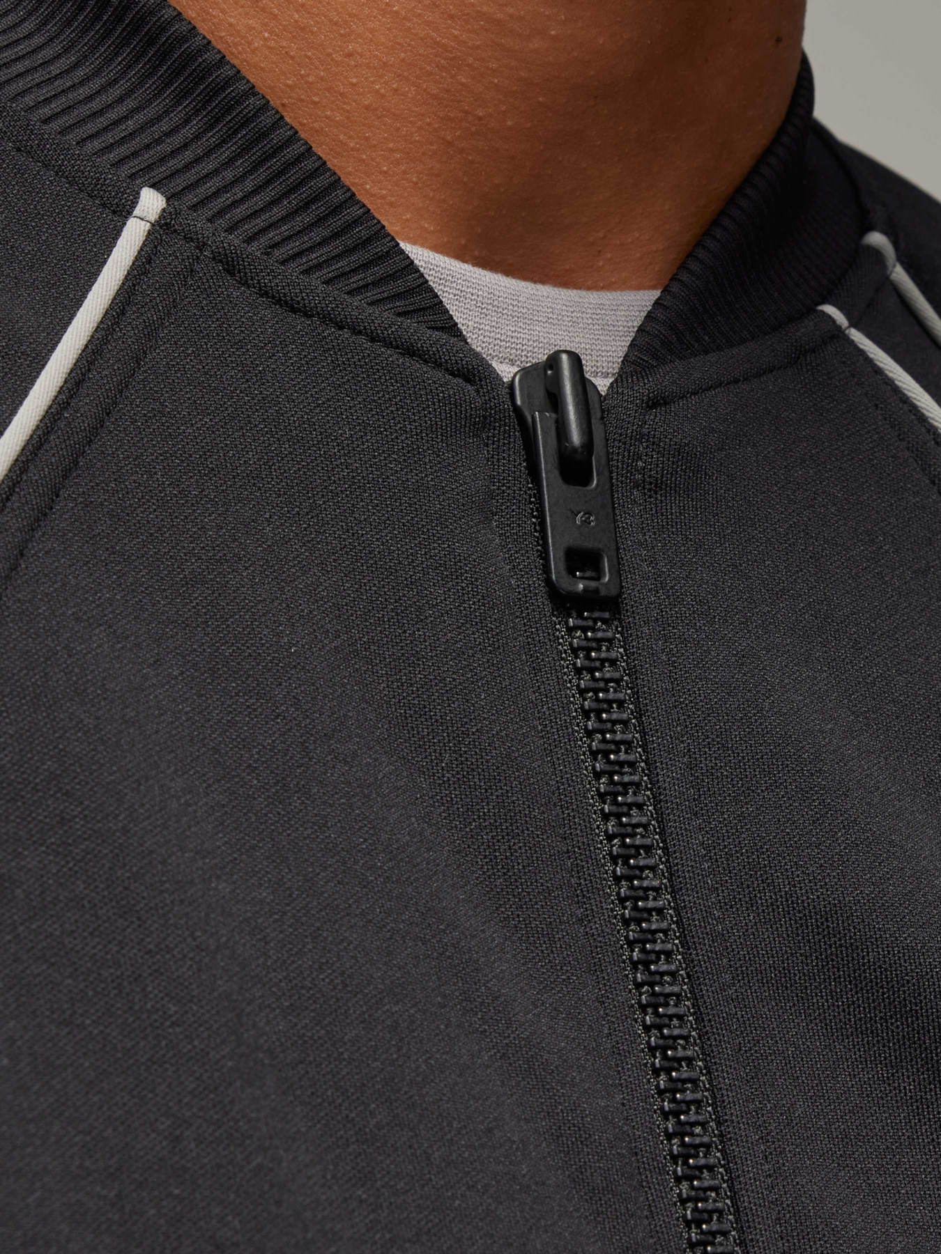 Кофта Adidas модель IV5614 Кофта Adidas модель IV5614 Фото