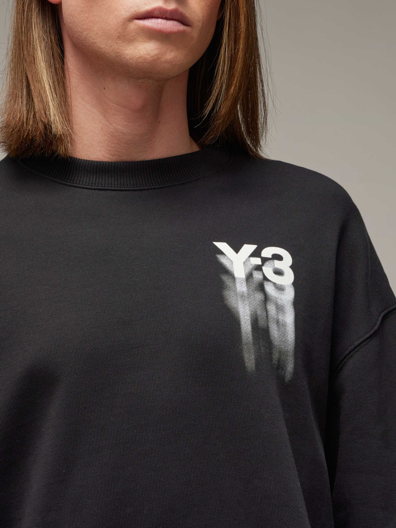 Свитшот Adidas модель IZ3171 Фото