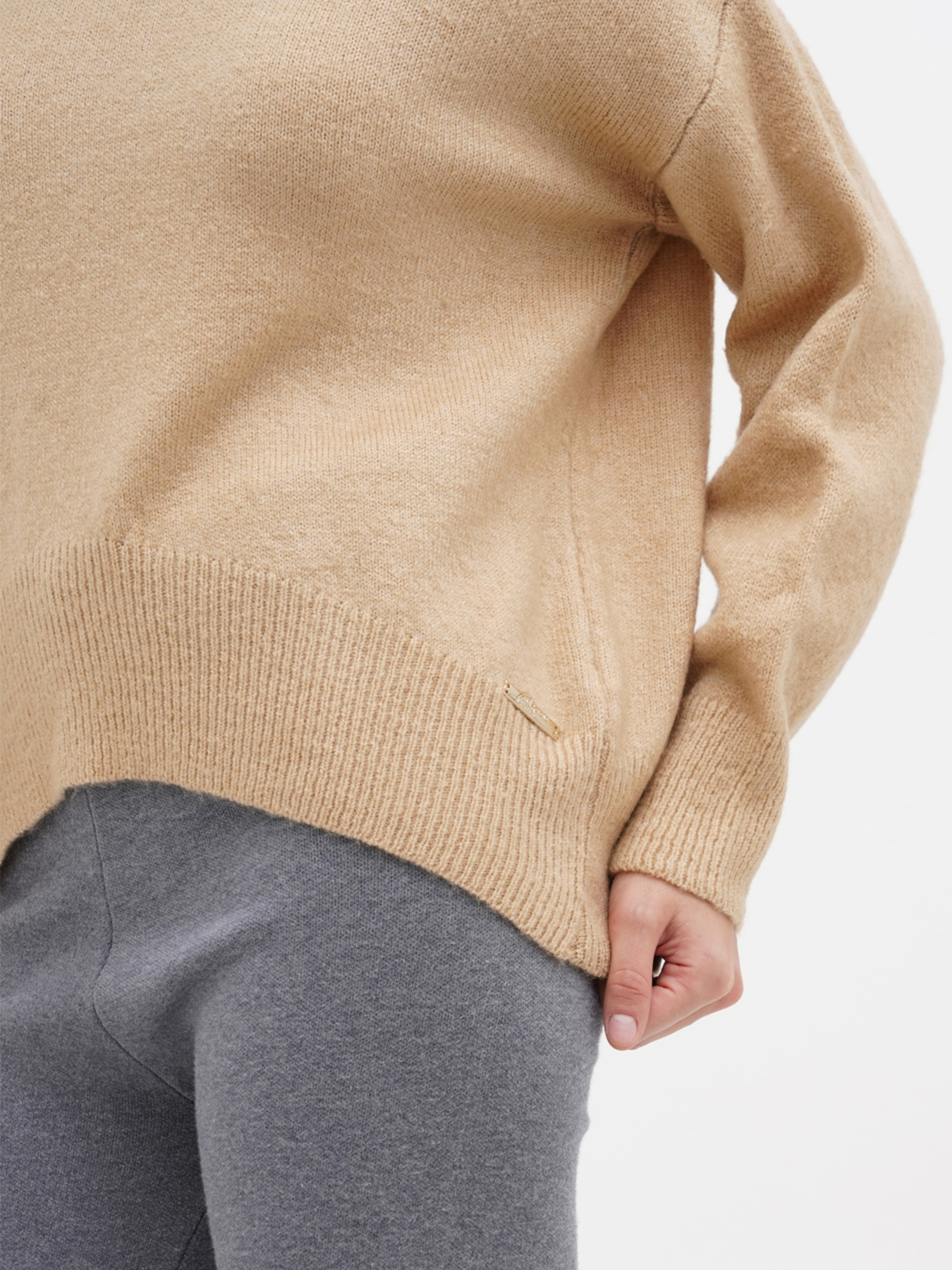 Джемпер Sassofono модель A271-SC-2207_бежевый Фото