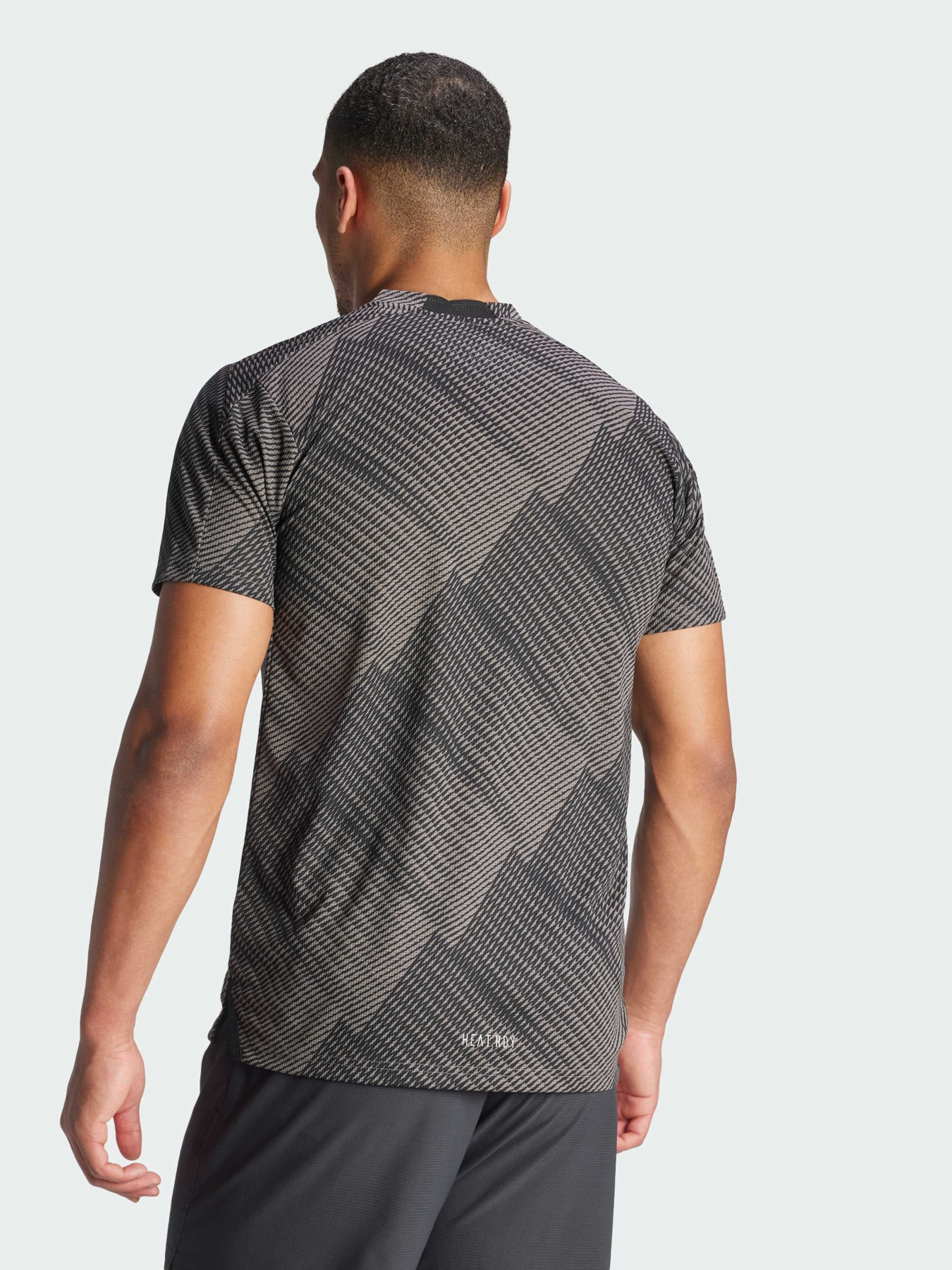 Футболка спортивная Adidas модель IL7136 Фото