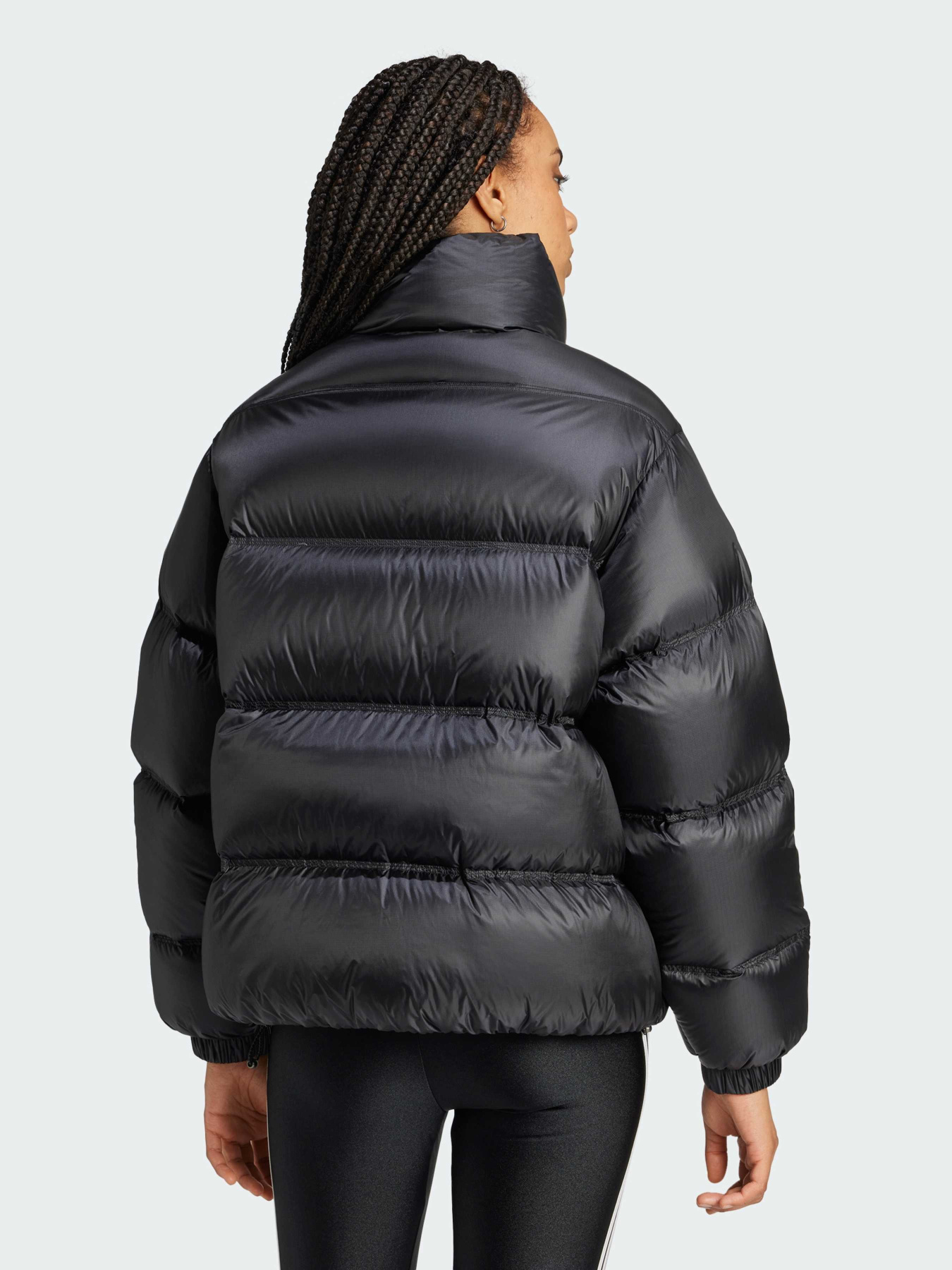 Пуховик Adidas модель IW5867 Пуховик Adidas модель IW5867 Фото