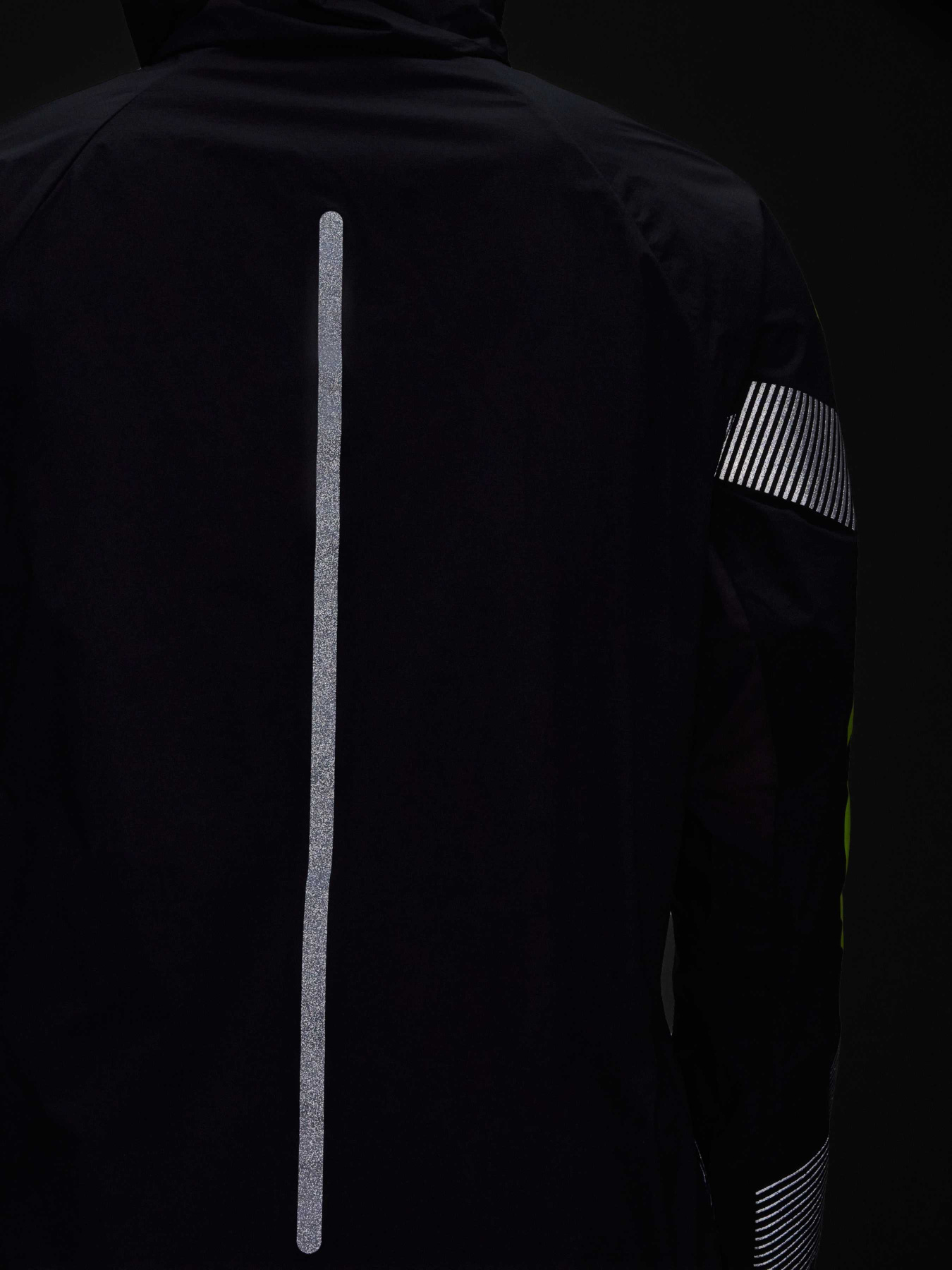 Ветровка Adidas модель IZ0162 Фото