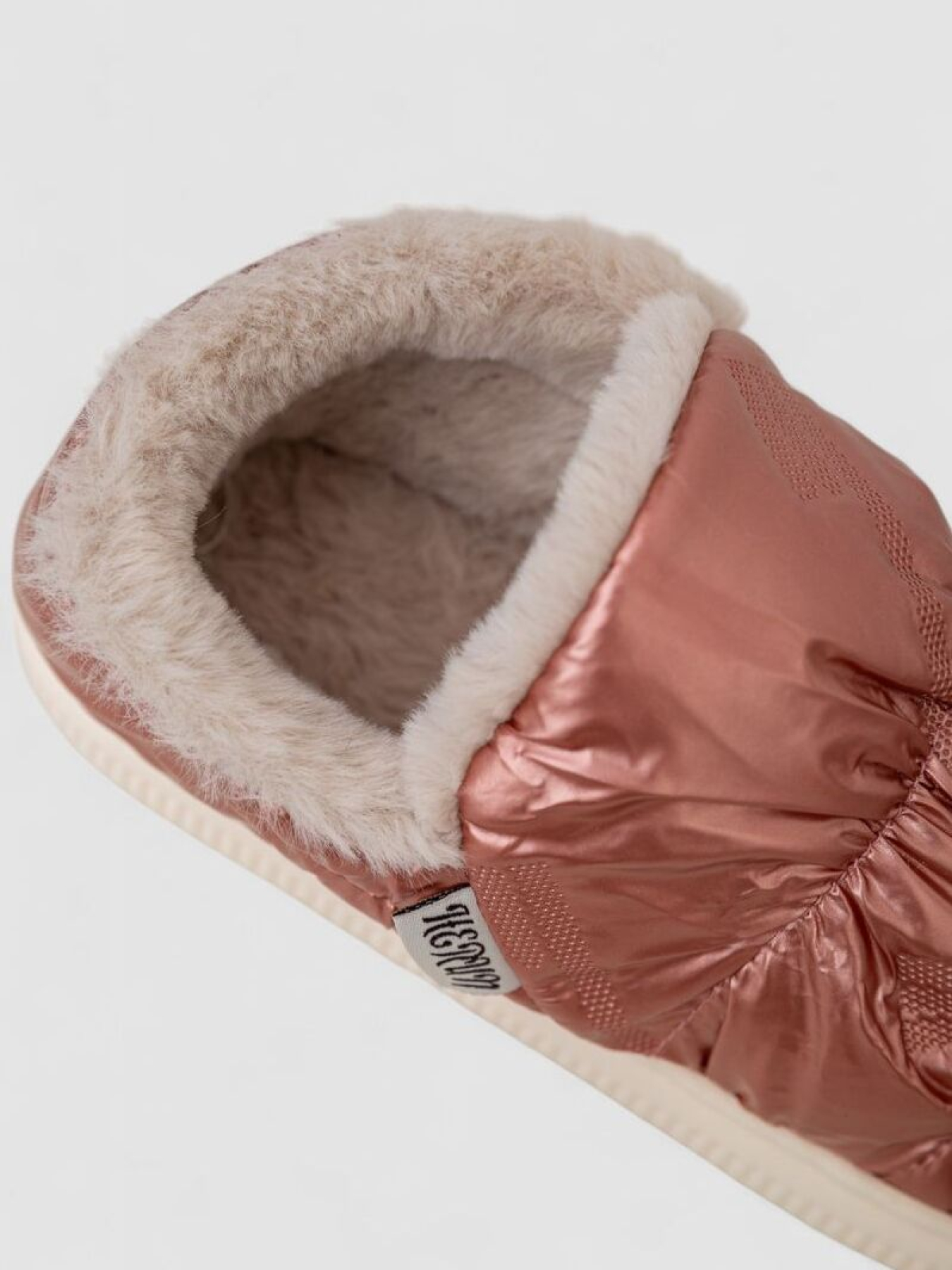 Тапки Ager модель У-1132747::000000238 Фото