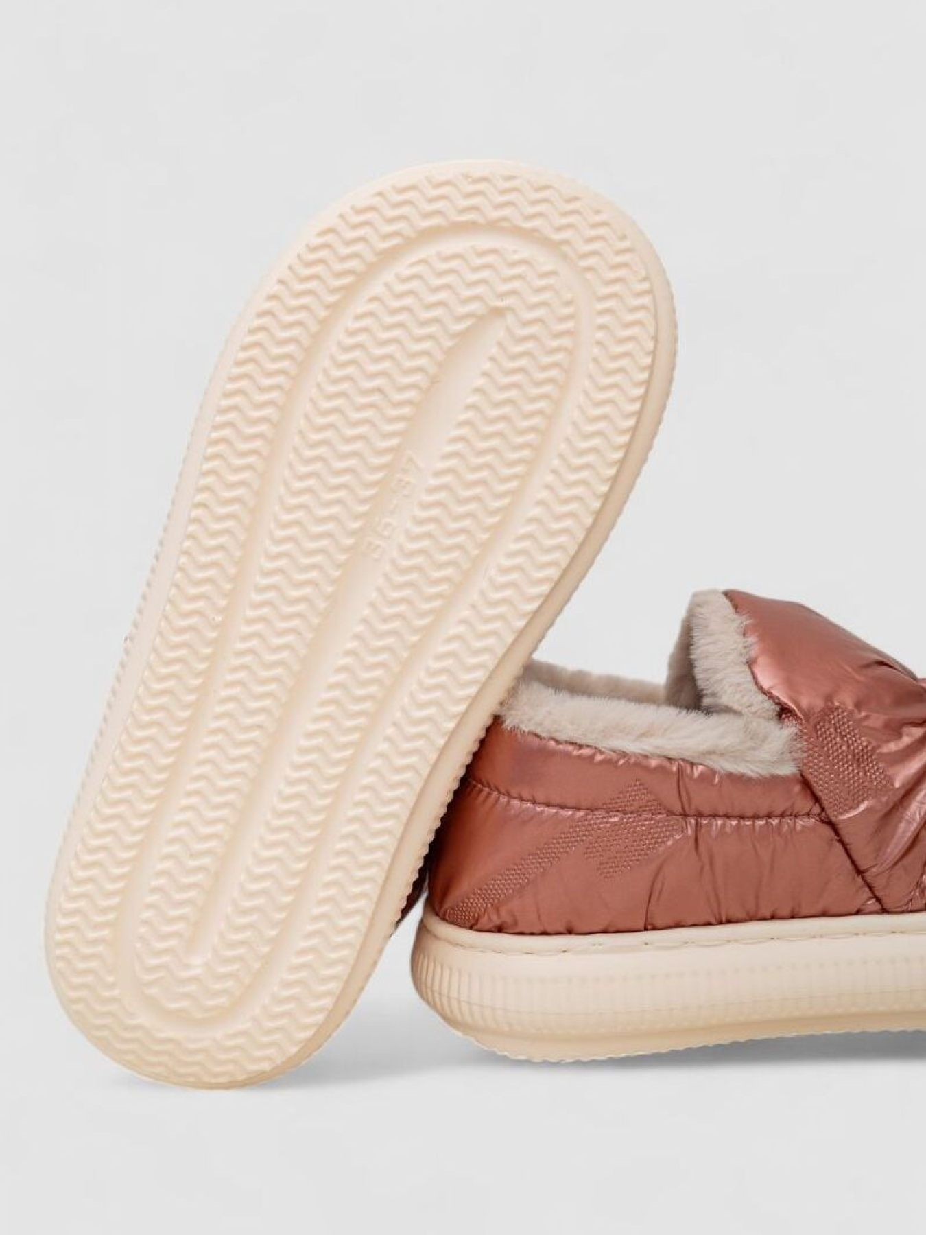 Тапки Ager модель У-1132747::000000238 Фото