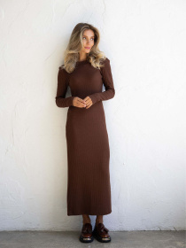 Платья FloveTouch Midi модель Suknia_midi_Br1 Фото