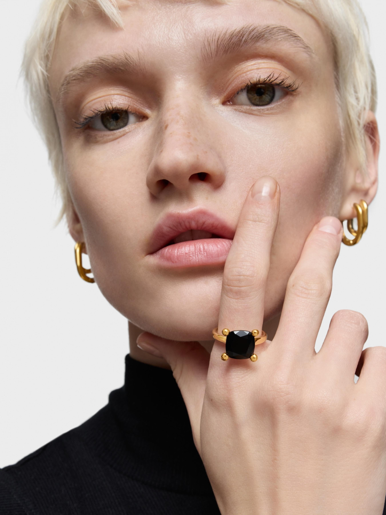 Каблучки TOUS модель 100423581 Фото