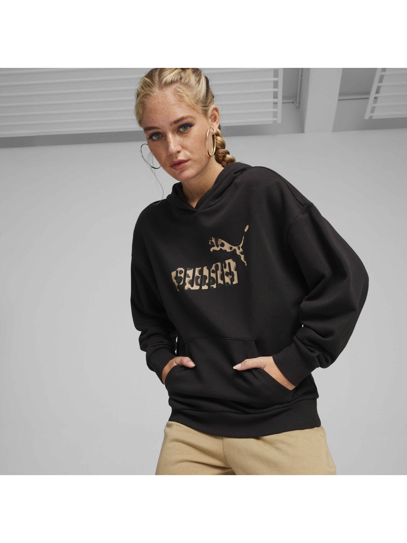 Худі PUMA Ess+ Animal Hoodie Tr модель 677927 Фото