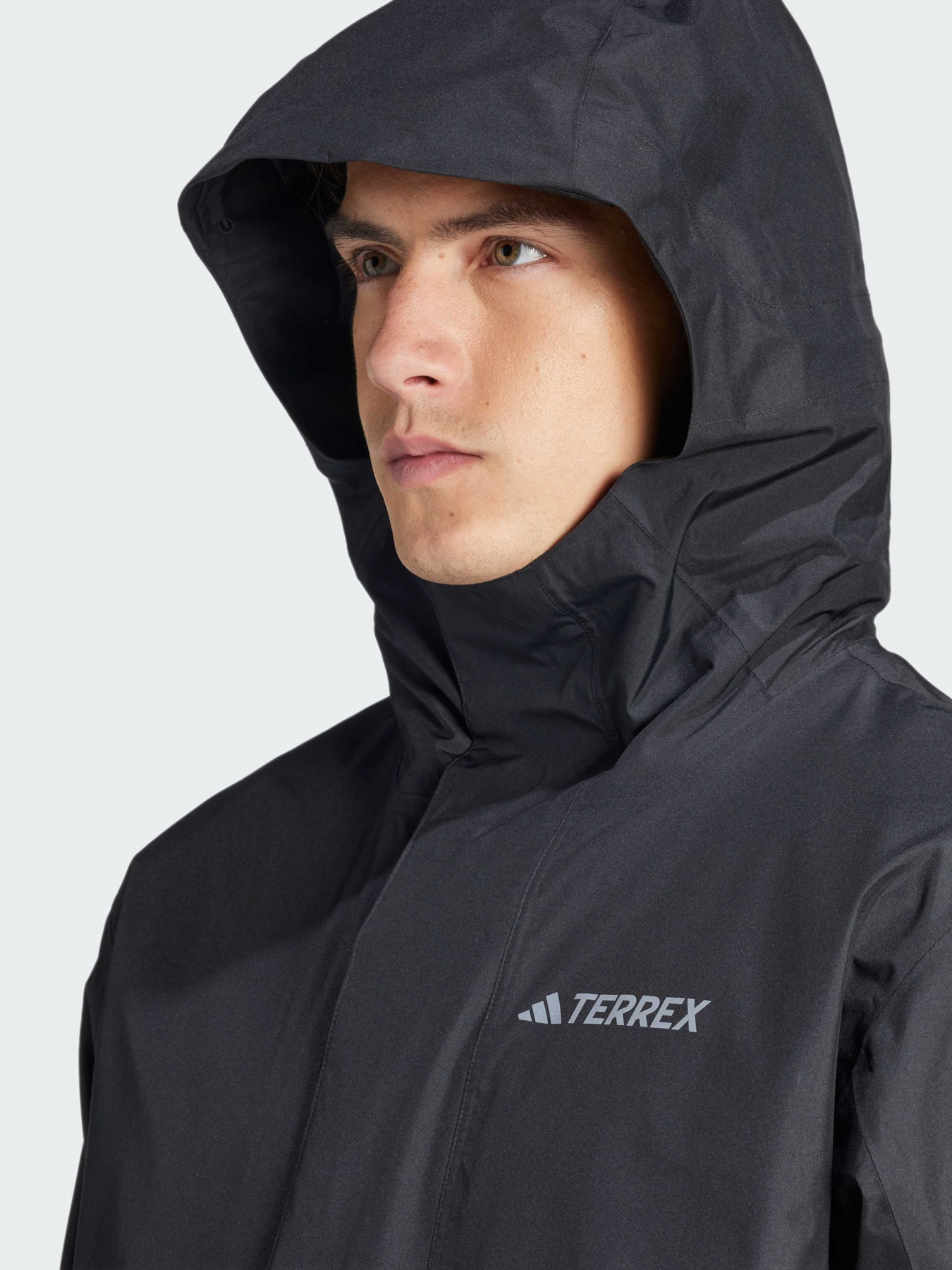 Демісезонна куртка Adidas модель IX5628 Фото