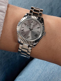 Часы GUESS модель GW0687L1 Фото