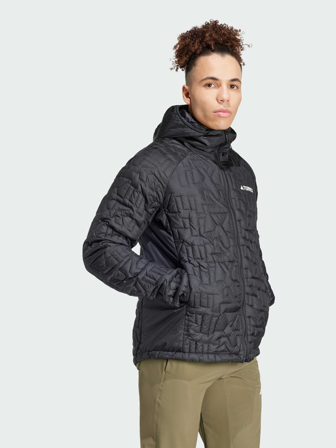 Демісезонна куртка Adidas модель IT3247 Фото