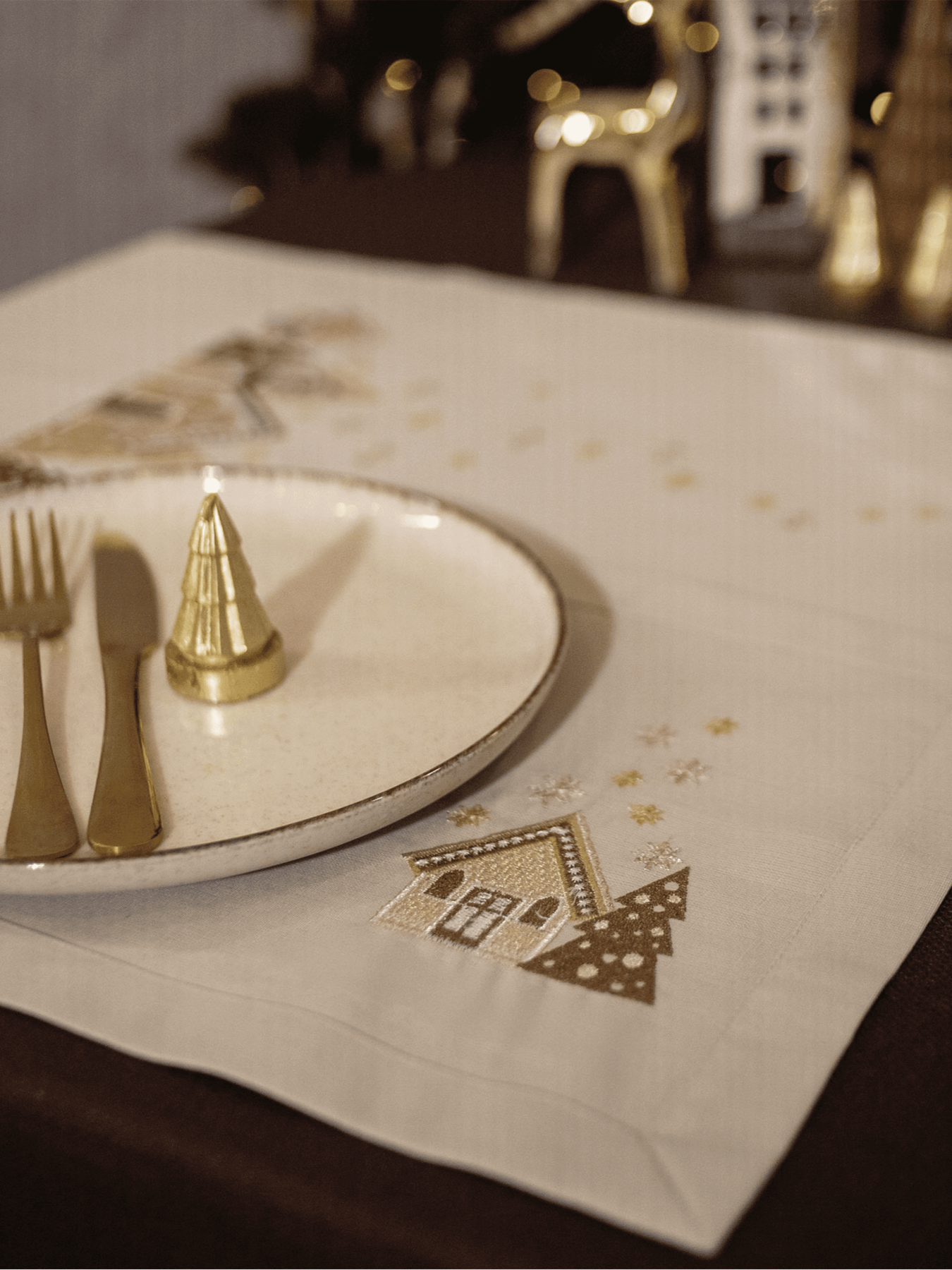 Новорічна серветка "Хатинки" Едельвіка модель 326-24-00 Новорічна серветка "Хатинки" Едельвіка модель 326-24-00 Фото