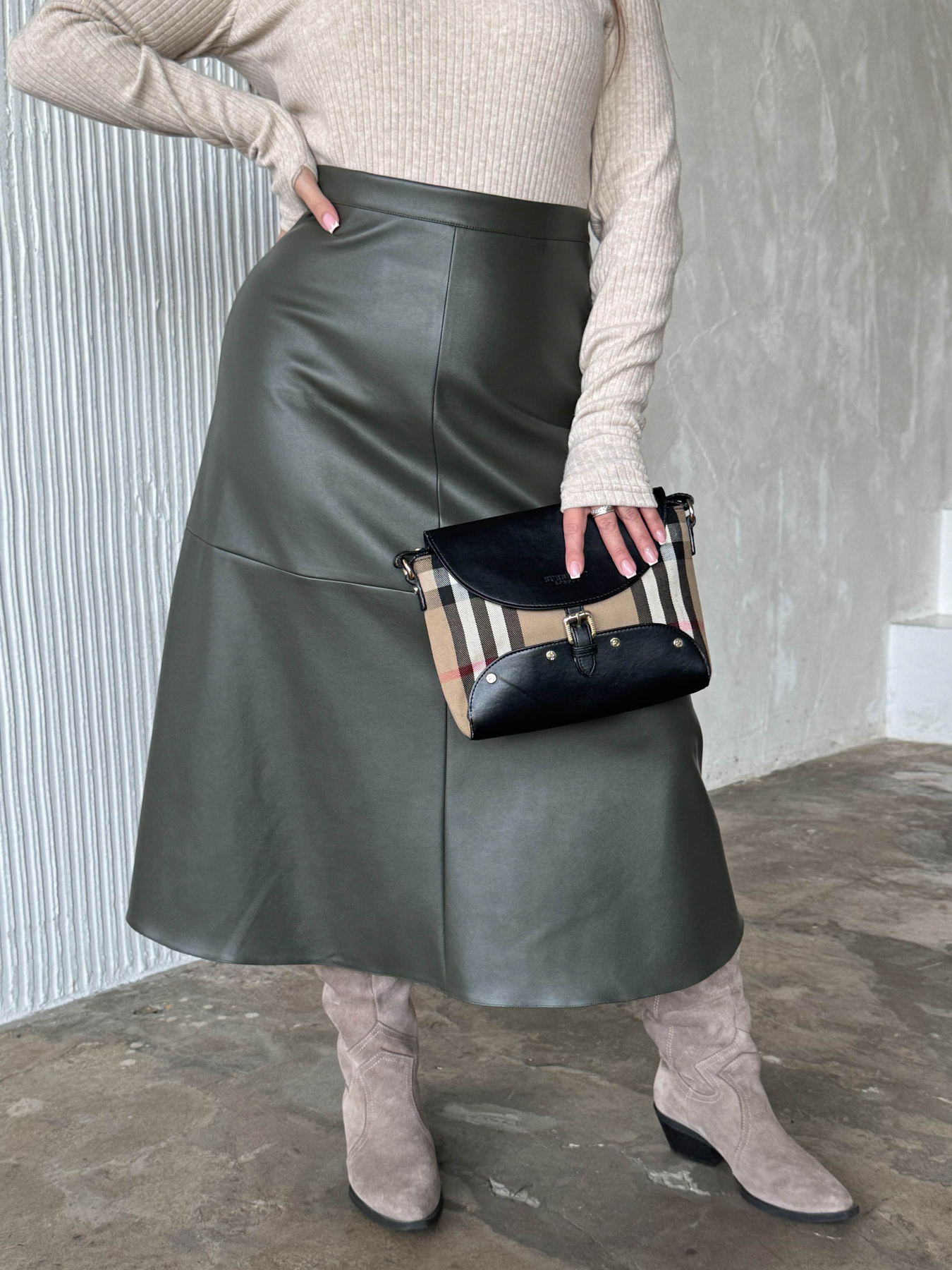 Юбка миди Jadone Fashion модель Spidnytsya_Rayli_zelenael Фото