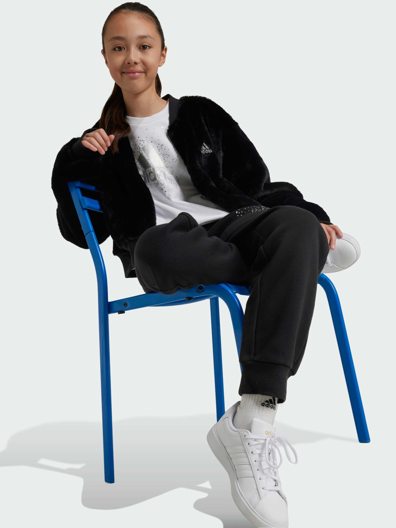 Джоггеры Adidas модель IV9430 Фото