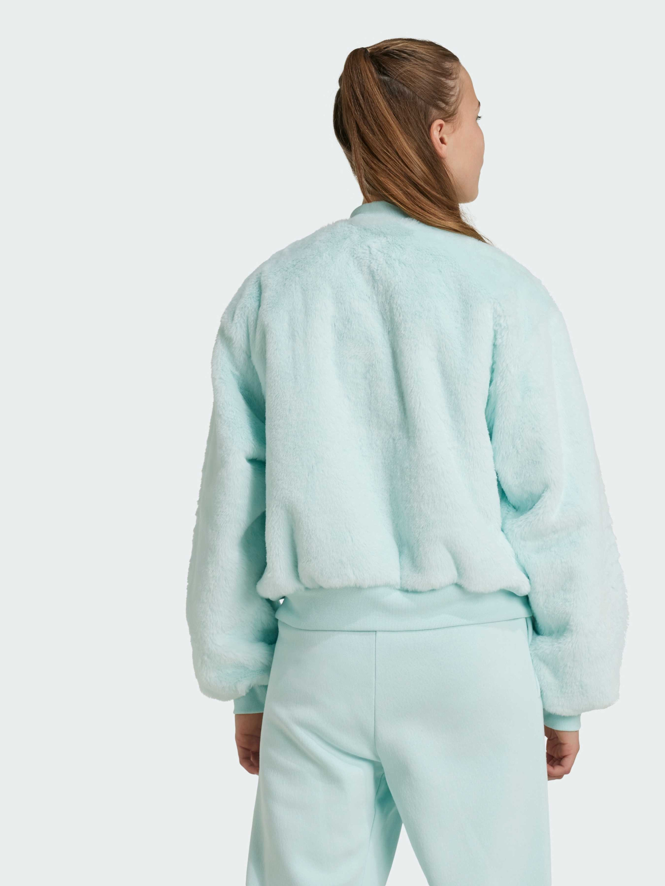 Бомбер Adidas Модель IV9420 Фото