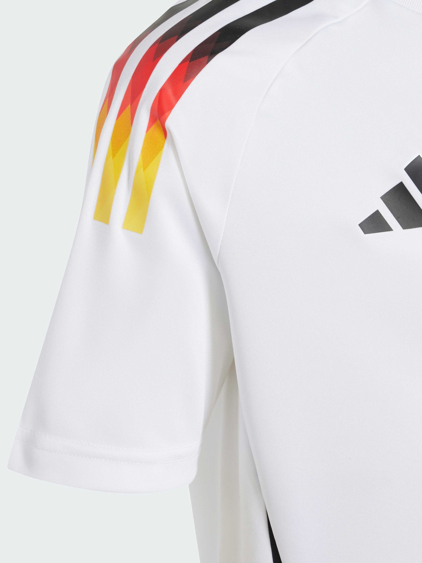 Футболка спортивная Adidas модель IP8148 Фото