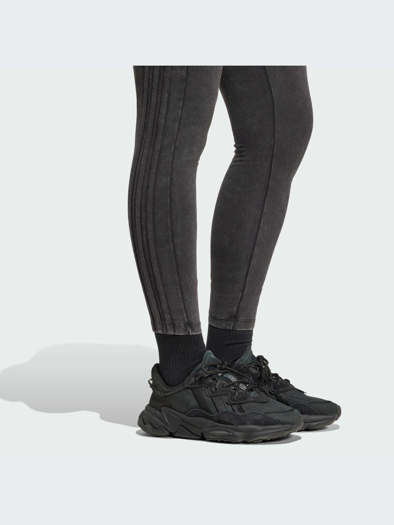 Брюки Adidas 3 Stripes модель IW5572-KZ Фото