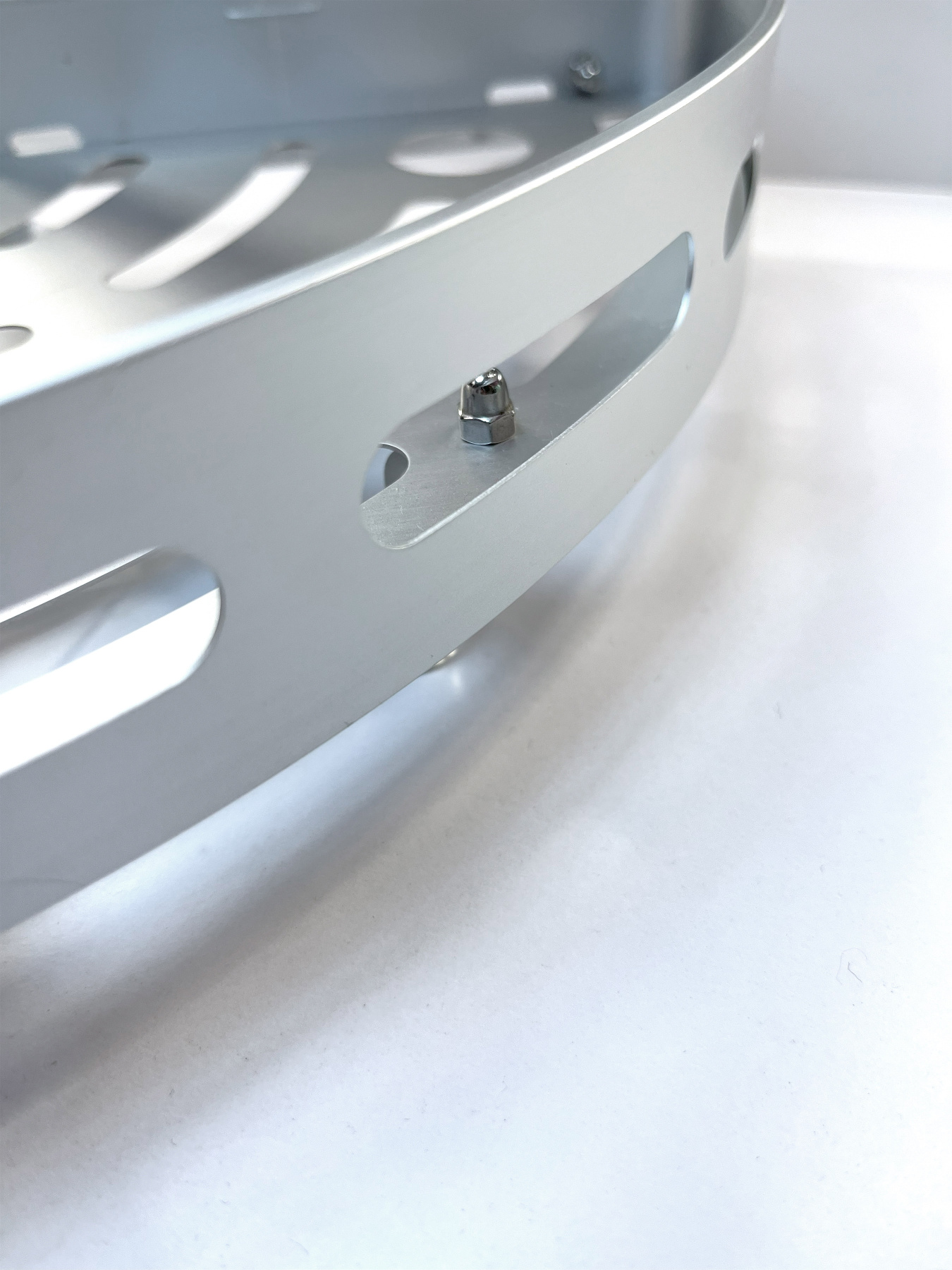 Полка трехъярусная угловая алюминиевая Homax модель EBA-3530 AL Фото