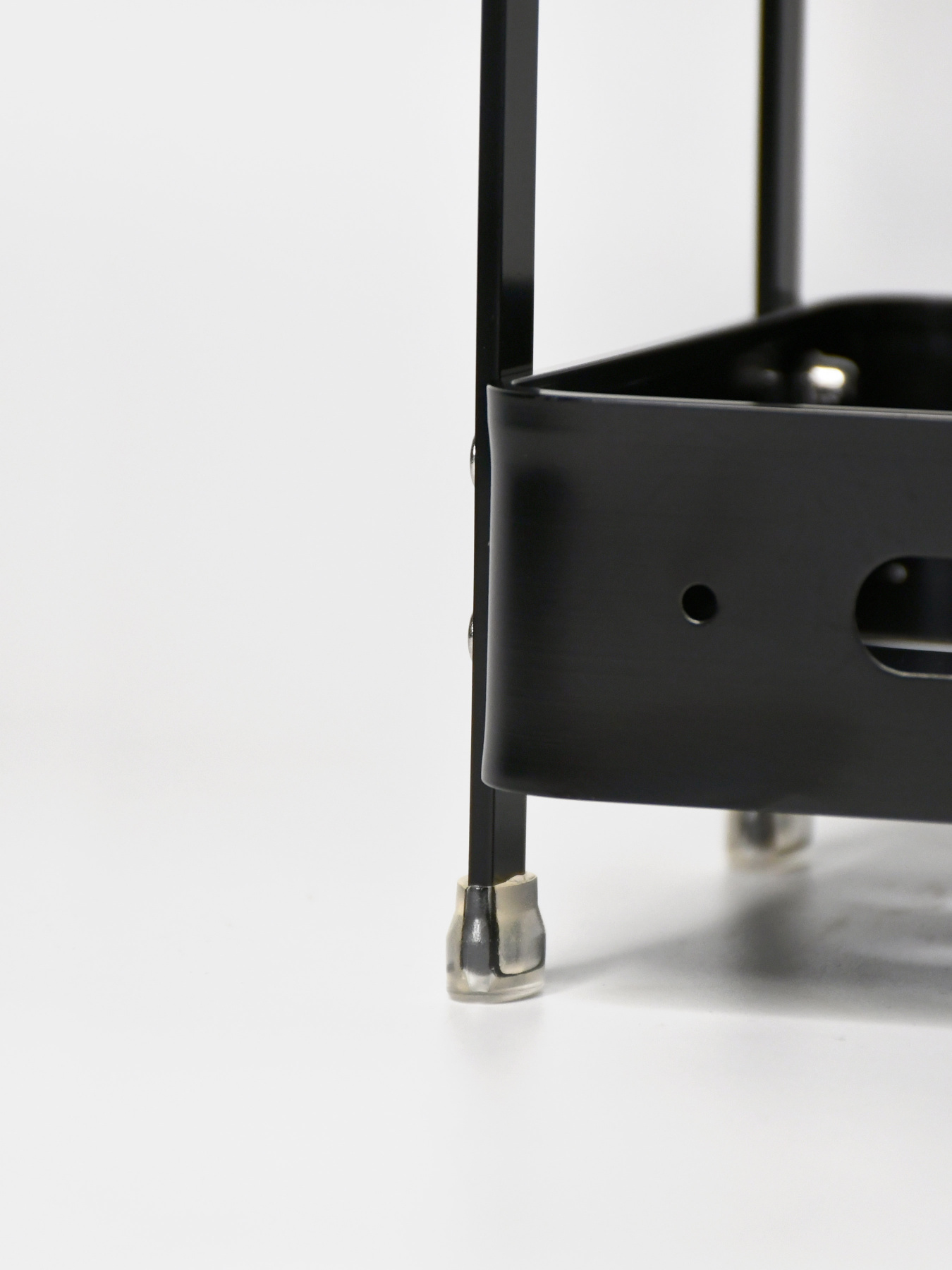 Полка трехъярусная прямоугольная алюминиевая, черная Homax модель EBA-3550 BL Фото