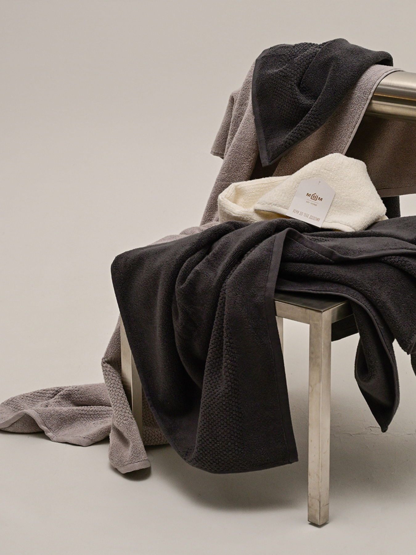 Рушник з натуральної бавовни "Бриз" сірий MBM HOME модель BT-01/02/03/04 GRAY Рушник з натуральної бавовни "Бриз" сірий MBM HOME модель BT-01/02/03/04 GRAY Фото