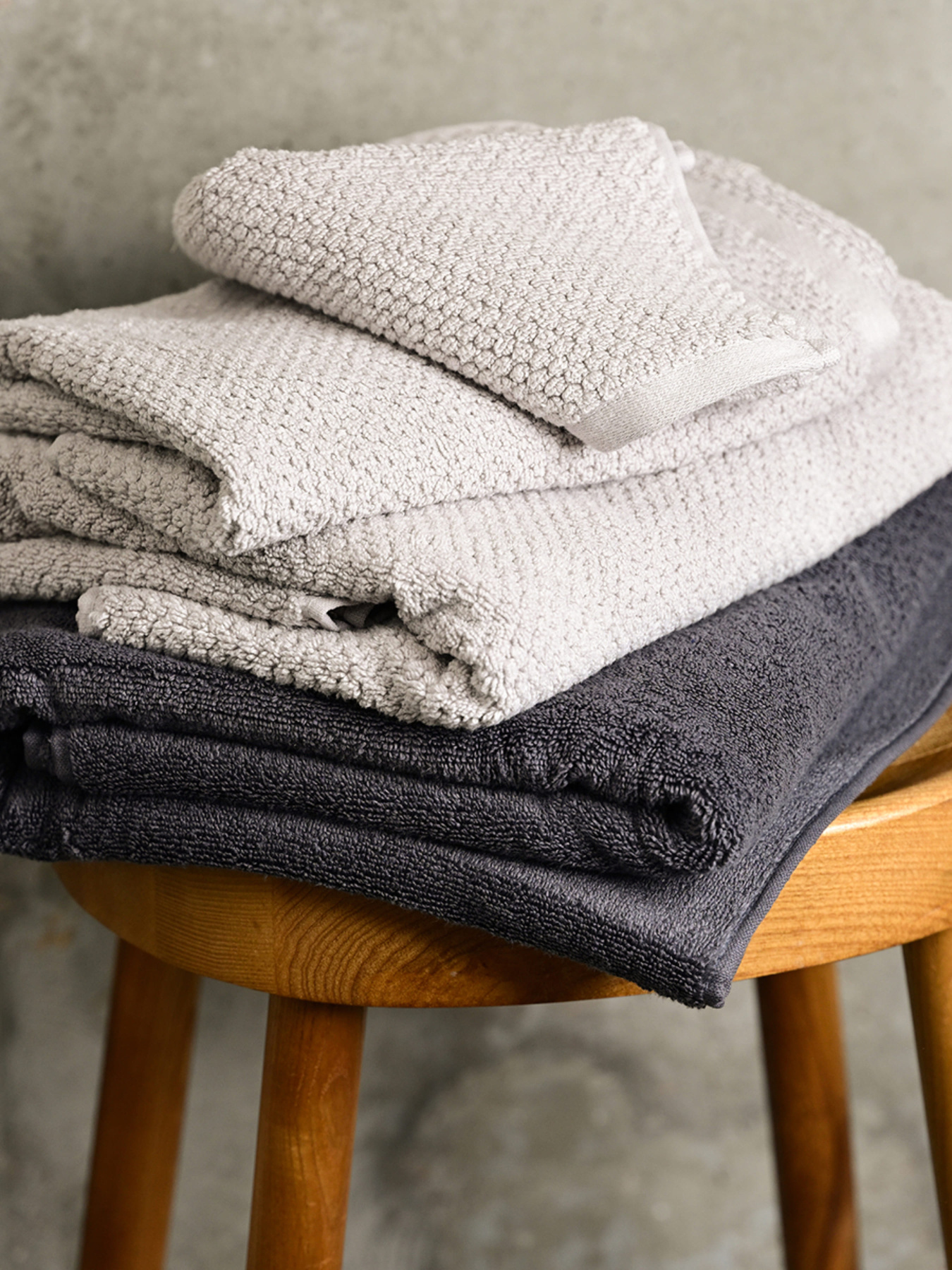 Полотенце из натурального хлопка "Залив" серое MBM MY HOME модель BT-05/06/07 GRAY Фото