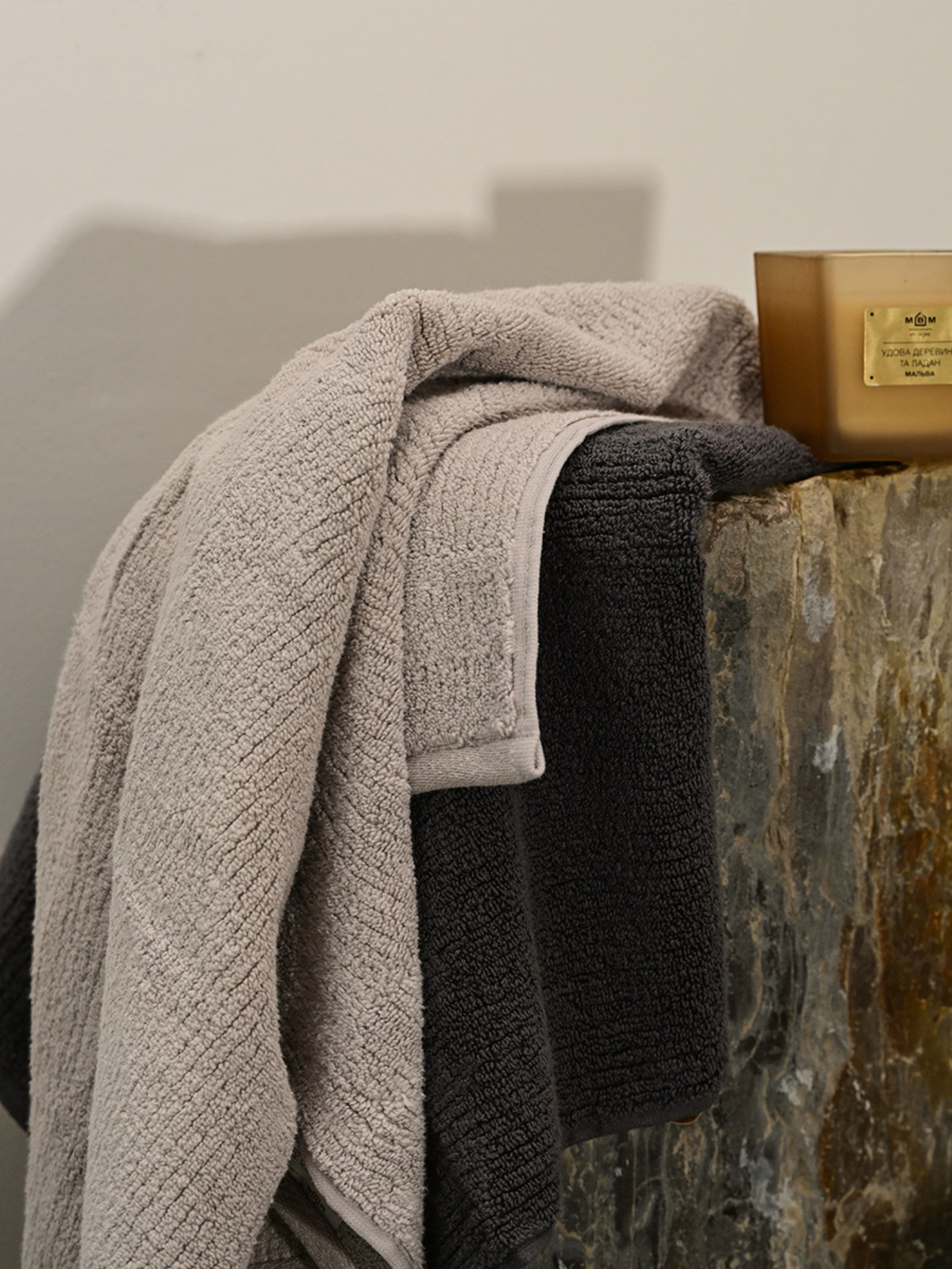 Полотенце из натурального хлопка "Волна" серое MBM MY HOME модель BT-08/09/10 GRAY Фото