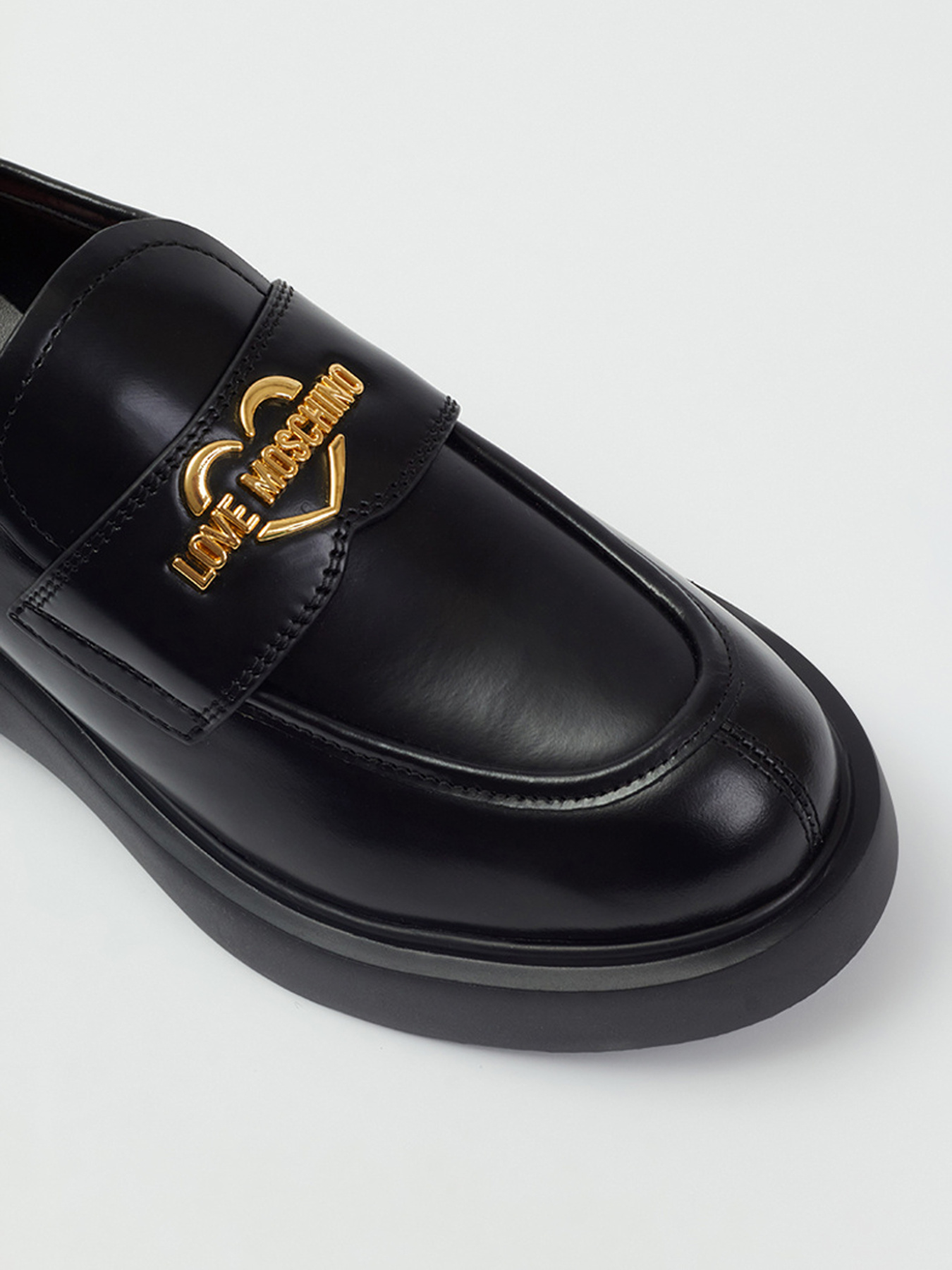 Лофери Moschino модель JA10404G0LJD0000 Фото