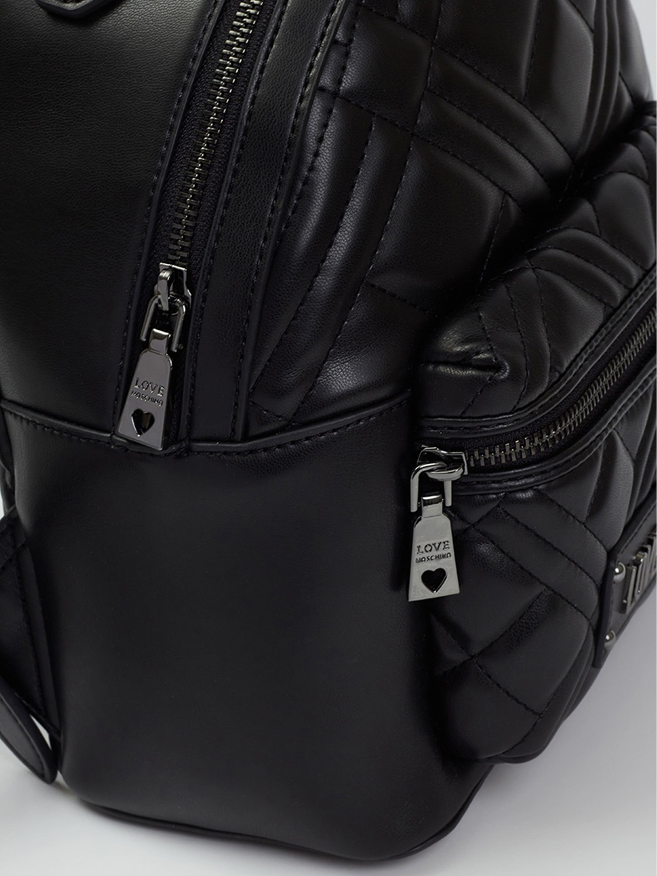 Повседневный рюкзак Moschino модель JC4148PP0LLA000A Повседневный рюкзак Moschino модель JC4148PP0LLA000A Фото