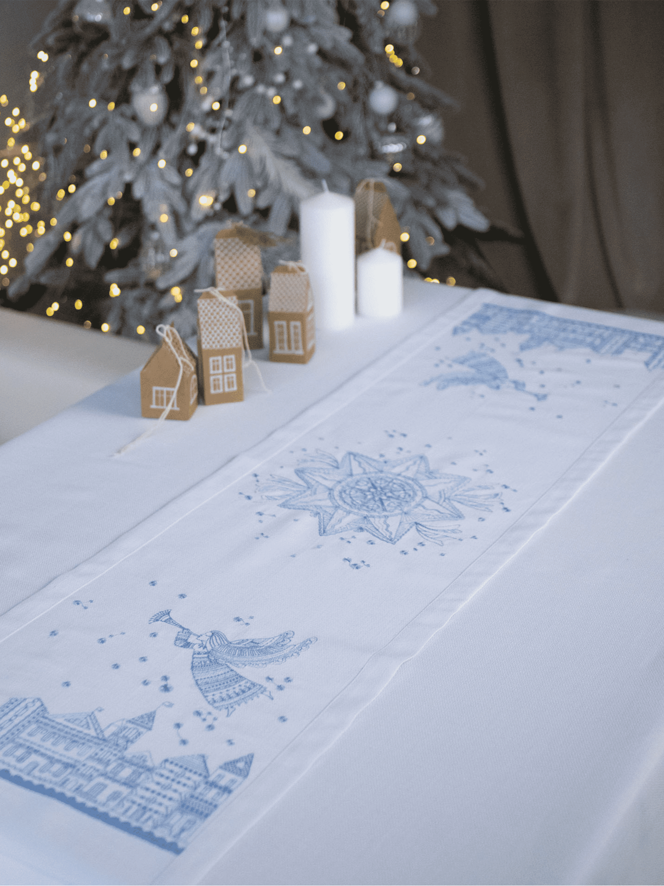 Різдвяна доріжка "Ангел над містом" Едельвіка модель 369-24-09 Фото