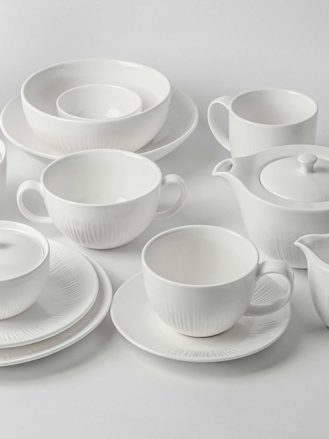 Чашка "Луч" фарфоровая белая MBM MY HOME модель KP-116/118 WHITE Фото