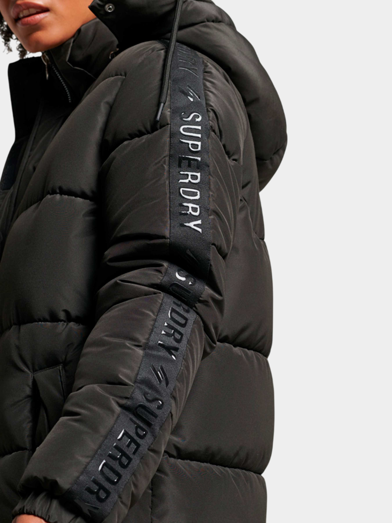 Куртки и дубленки Superdry модель W5011394A16A Фото