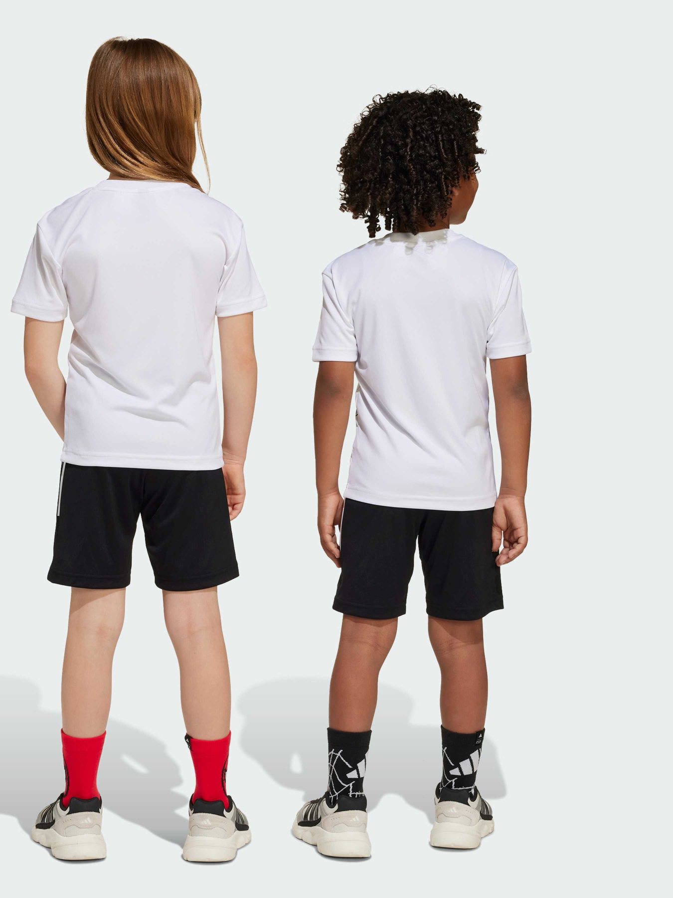 Спортивний комплект Adidas x Disney модель JF3655 Спортивний комплект Adidas x Disney модель JF3655 Фото