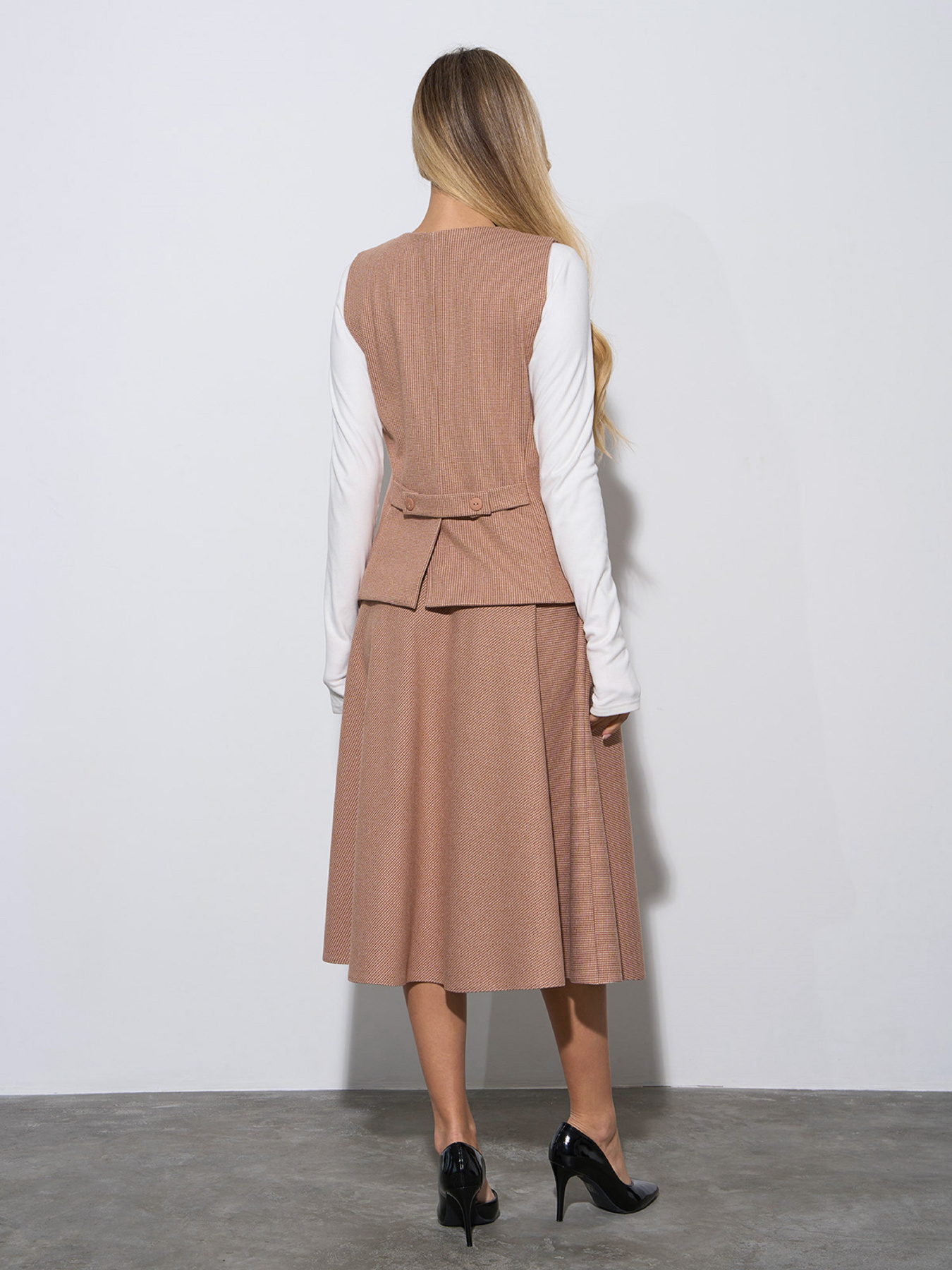 Костюм ISSA Plus модель 14976_бежевый Фото