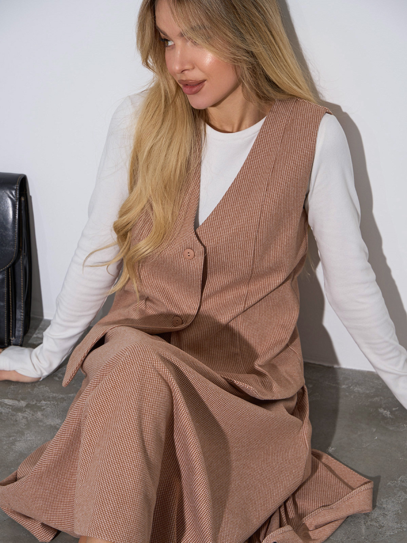 Костюм ISSA Plus модель 14976_бежевый Фото