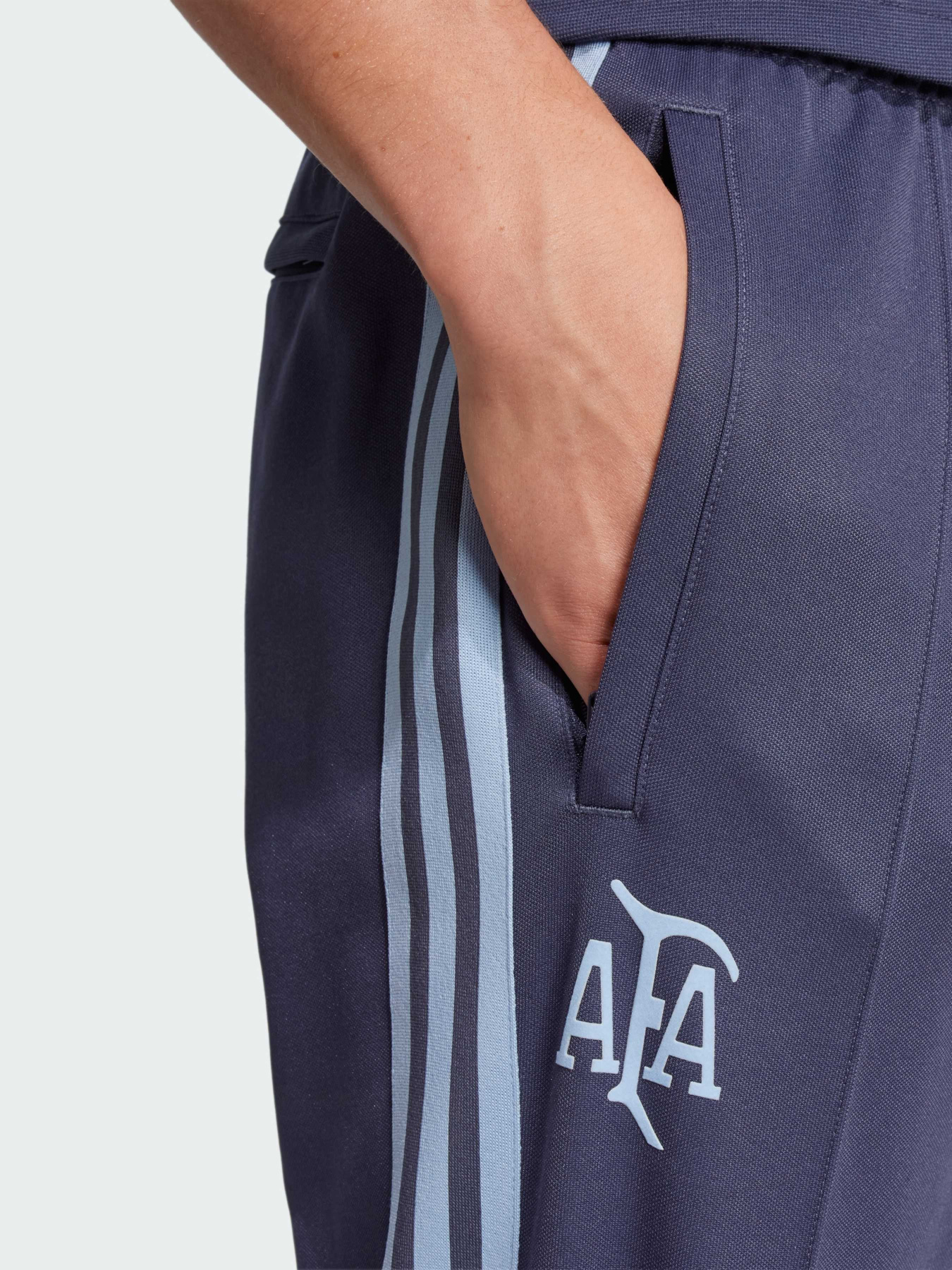 Штаны спортивные Adidas модель JD9095 Фото