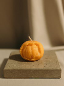 Аромасвеча "Мандарин с бочком", аромат Chiffon, из натурального оливкового воска Candle Design модель 190.2003 Фото