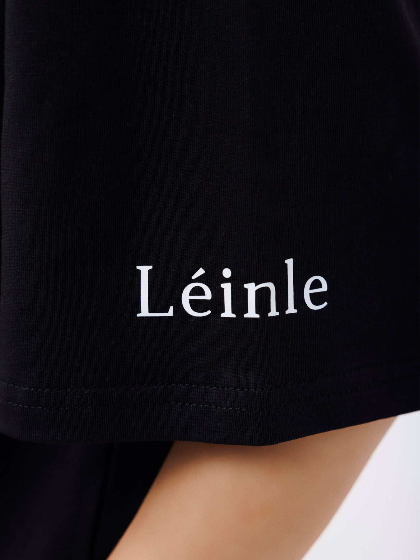 Футболка Leinle модель 1945 Футболка Leinle модель 1945 Фото