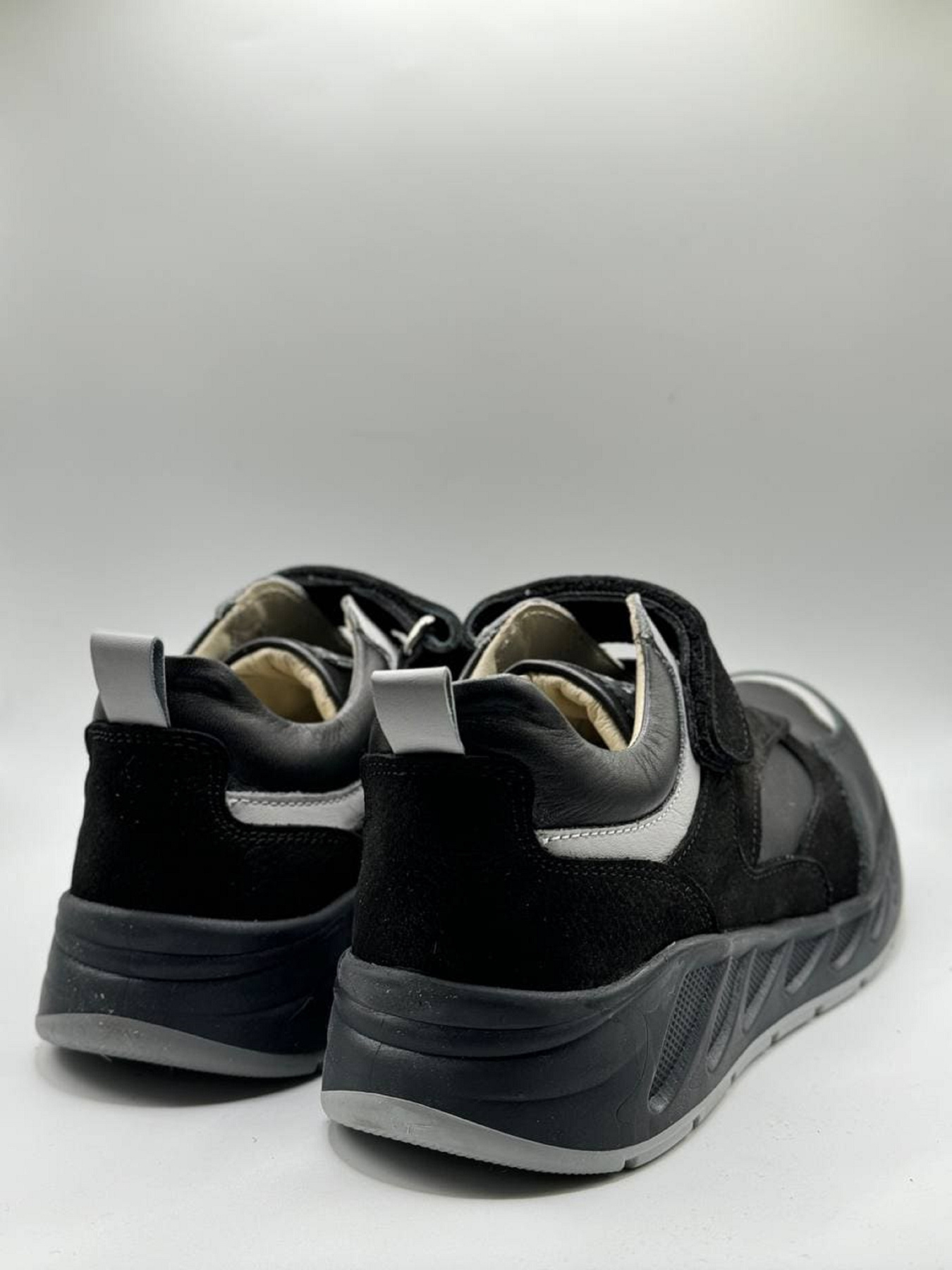 Кроссовки Perlina модель 105black Фото