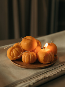 Аромасвічка "Мандарин чищений", аромат Chiffon, з натурального оливкового воску Candle Design модель 190.2001 Фото