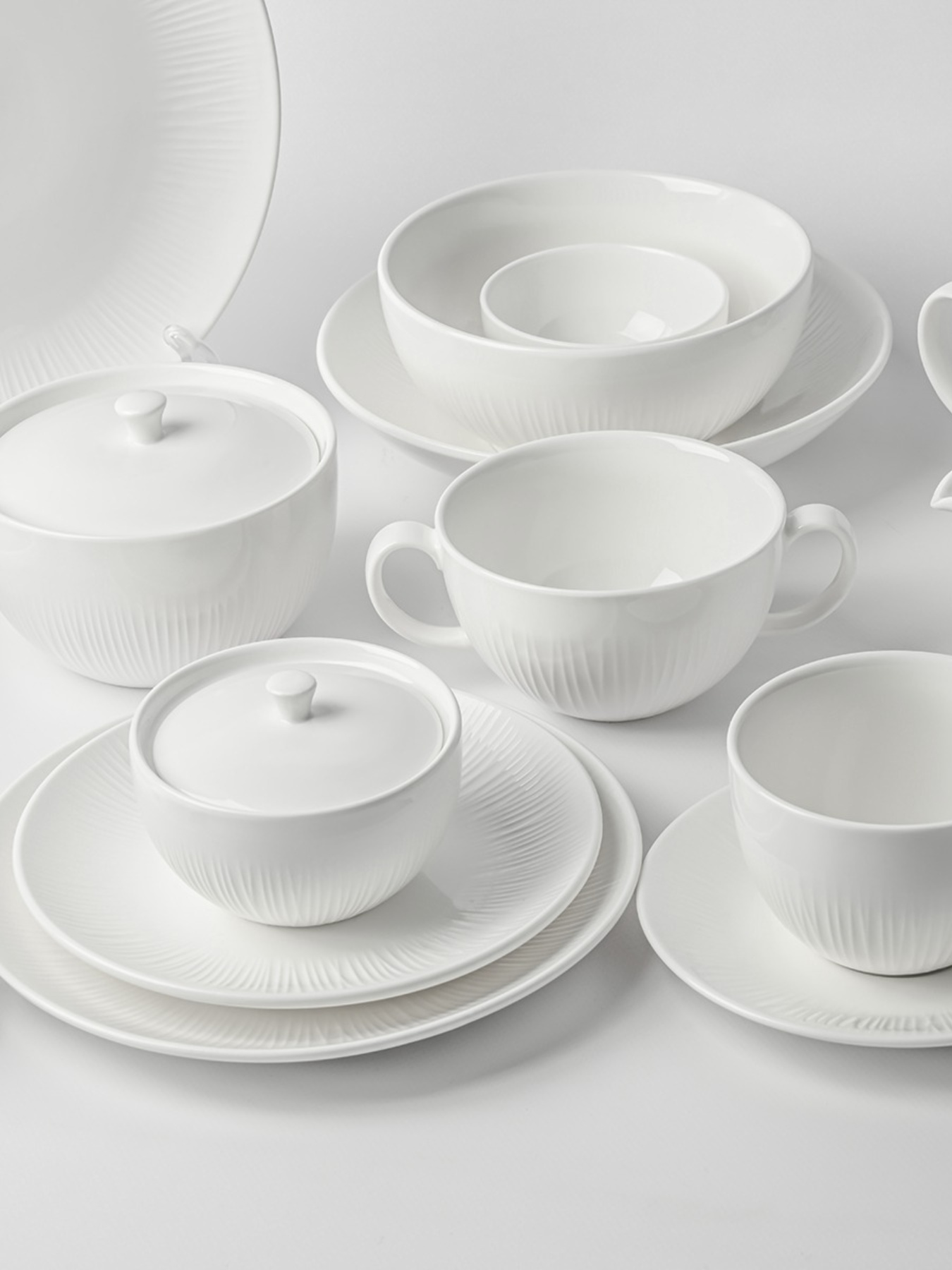 Сахарница "Луч" фарфоровая белая MBM MY HOME модель KP-113 WHITE Фото