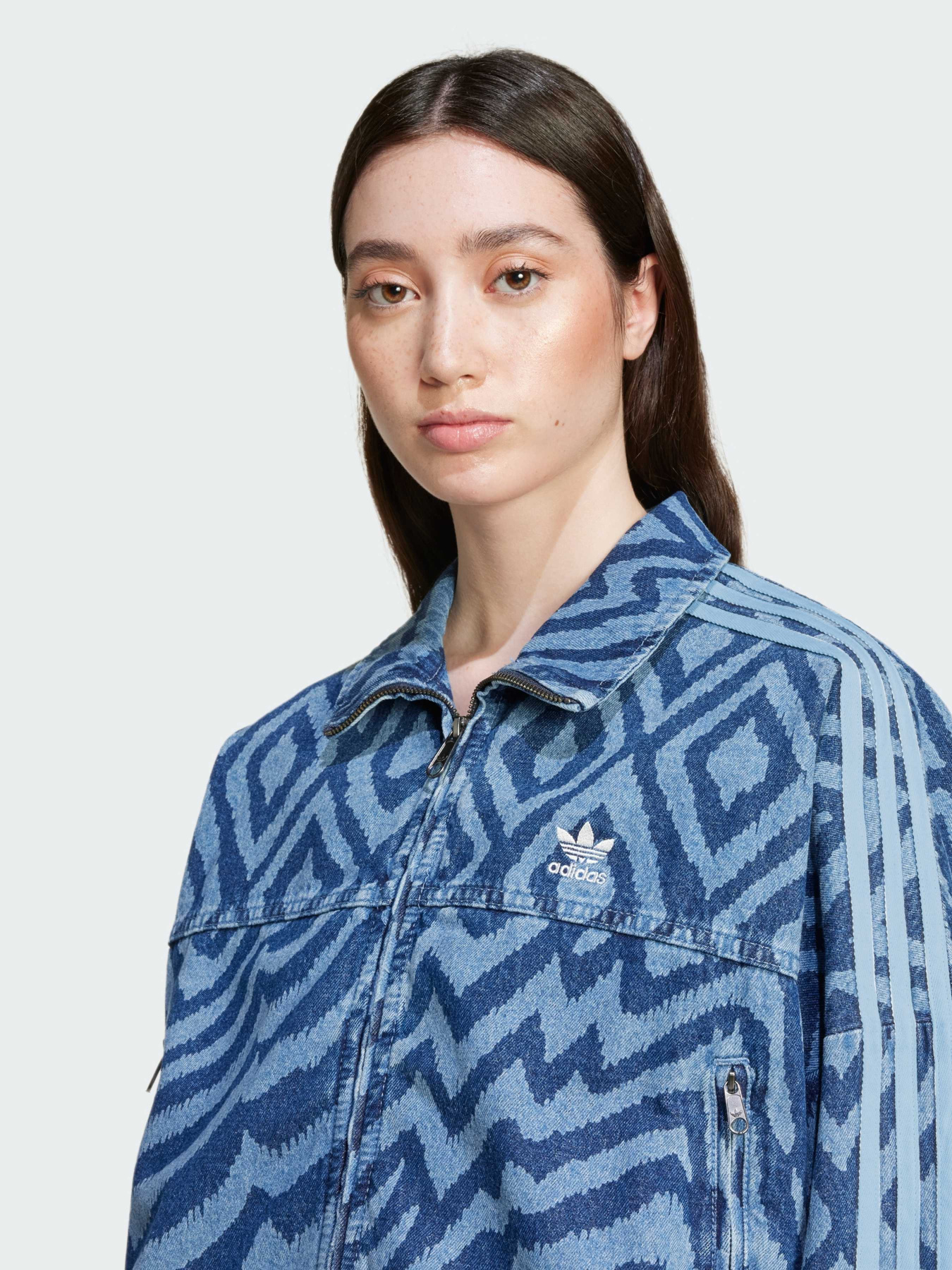 Джинсовая куртка Adidas модель IW0793 Фото