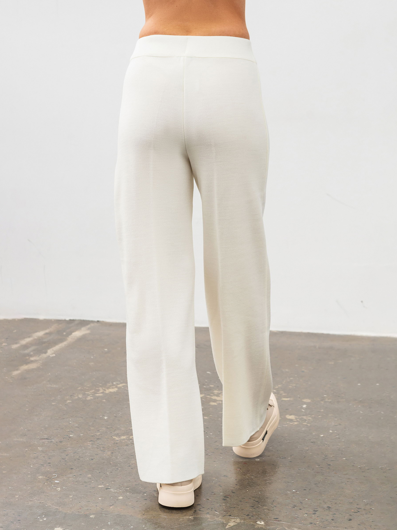 Брюки Lesia модель 24218100MilkWPNTLS Фото