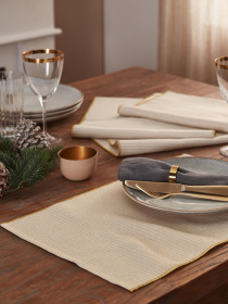 Святкові серветки для сервірування з золотистим блиском 6 шт Tchibo модель T1733675603 Святкові серветки для сервірування з золотистим блиском 6 шт Tchibo модель T1733675603 Фото