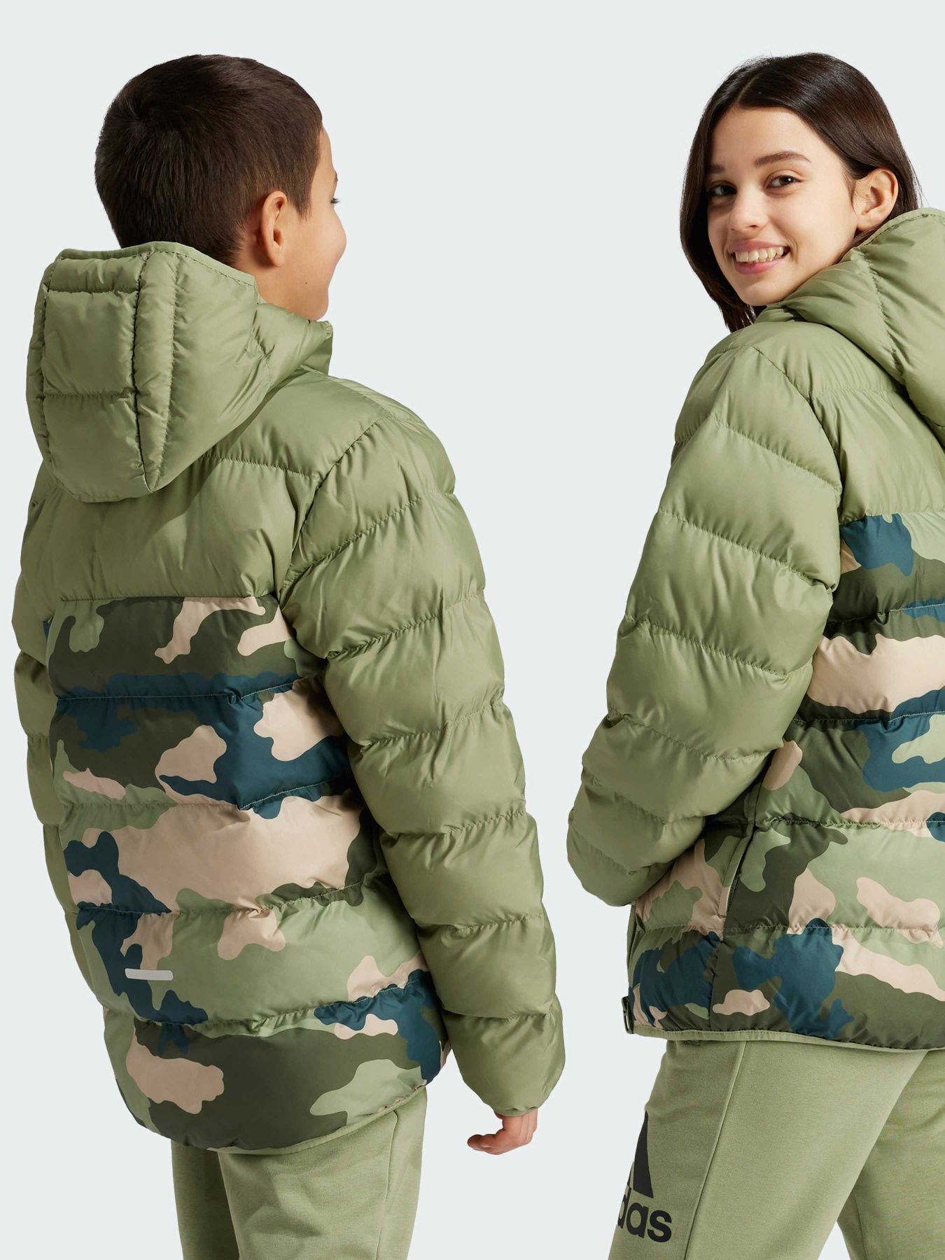 Зимова куртка Adidas модель IW0545 Фото