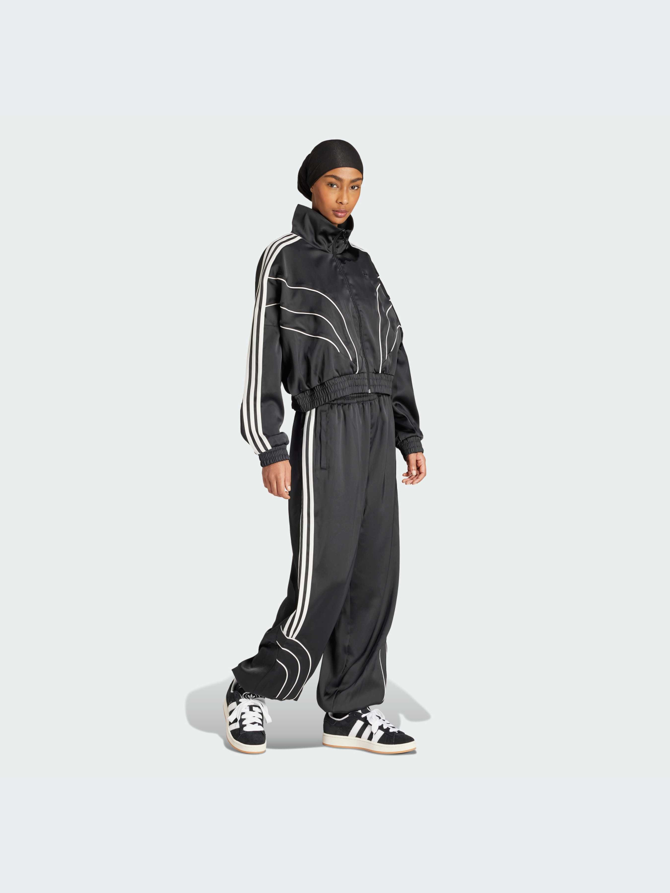 Брюки Adidas Культовые силуэты модель IW5680-KZ Фото