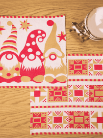 Новорічний комплект серветок "Гноми" 2шт. Едельвіка модель 333-24-00 Фото